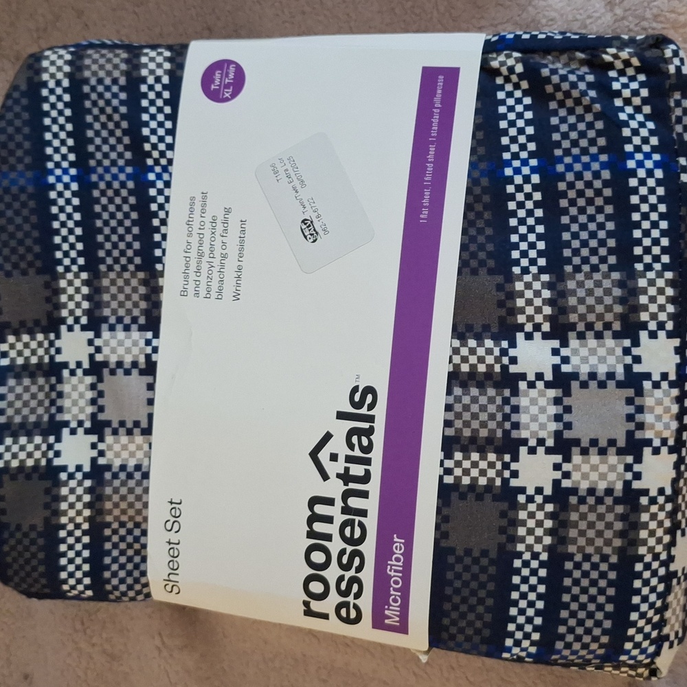Room Essentials Blue Plaid Sheet Set
